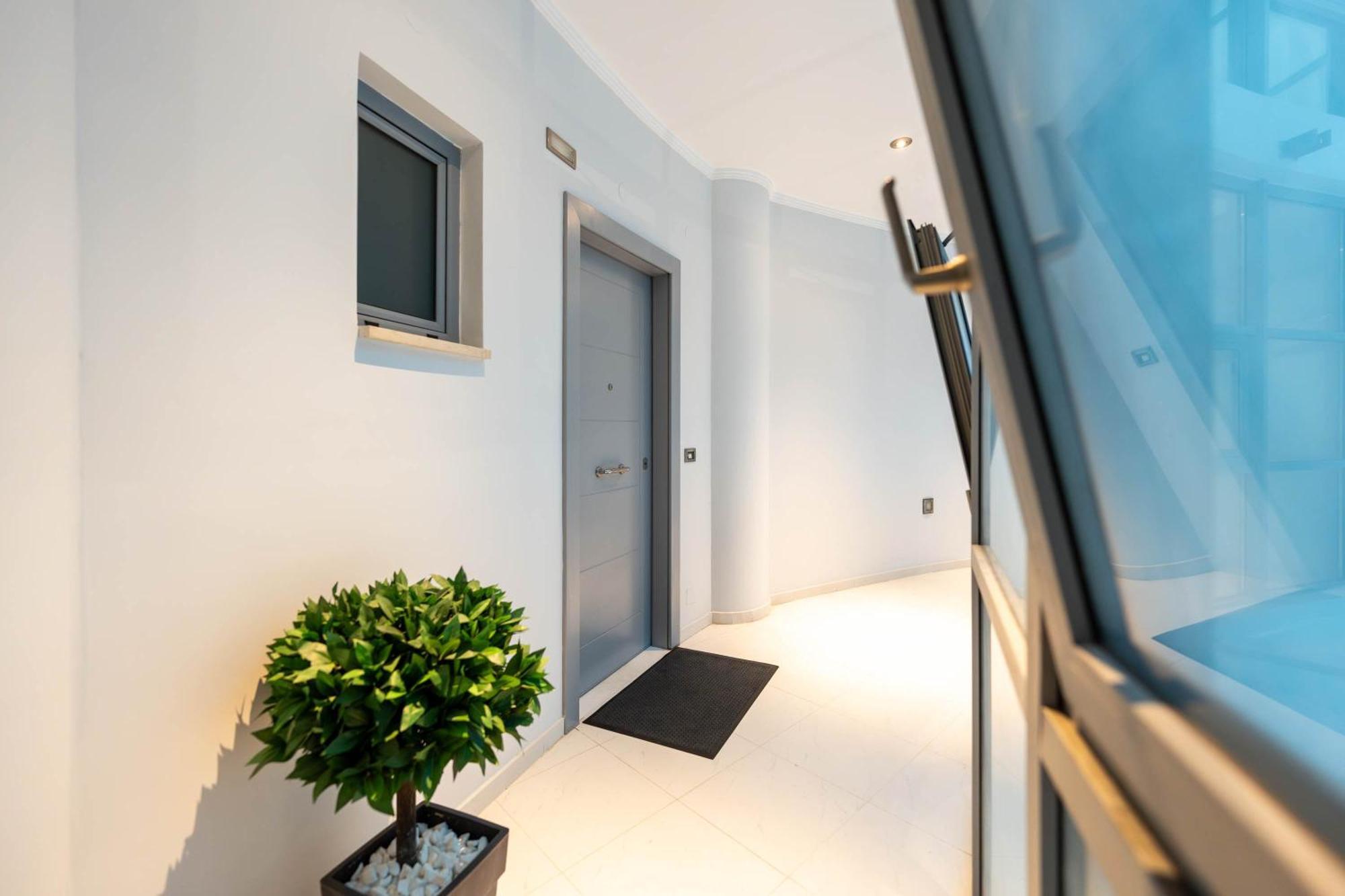 Byron Luxury Apartments Aegium Buitenkant foto