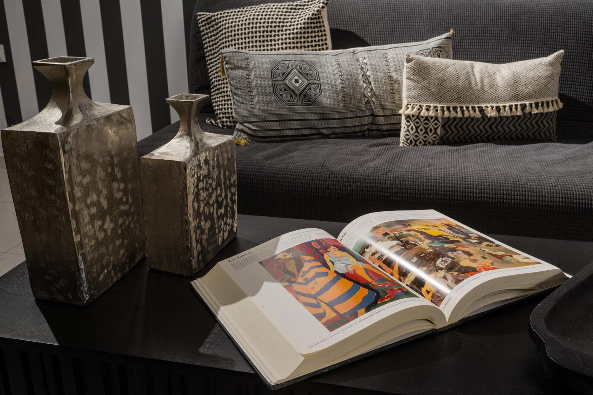 Byron Luxury Apartments Aegium Buitenkant foto