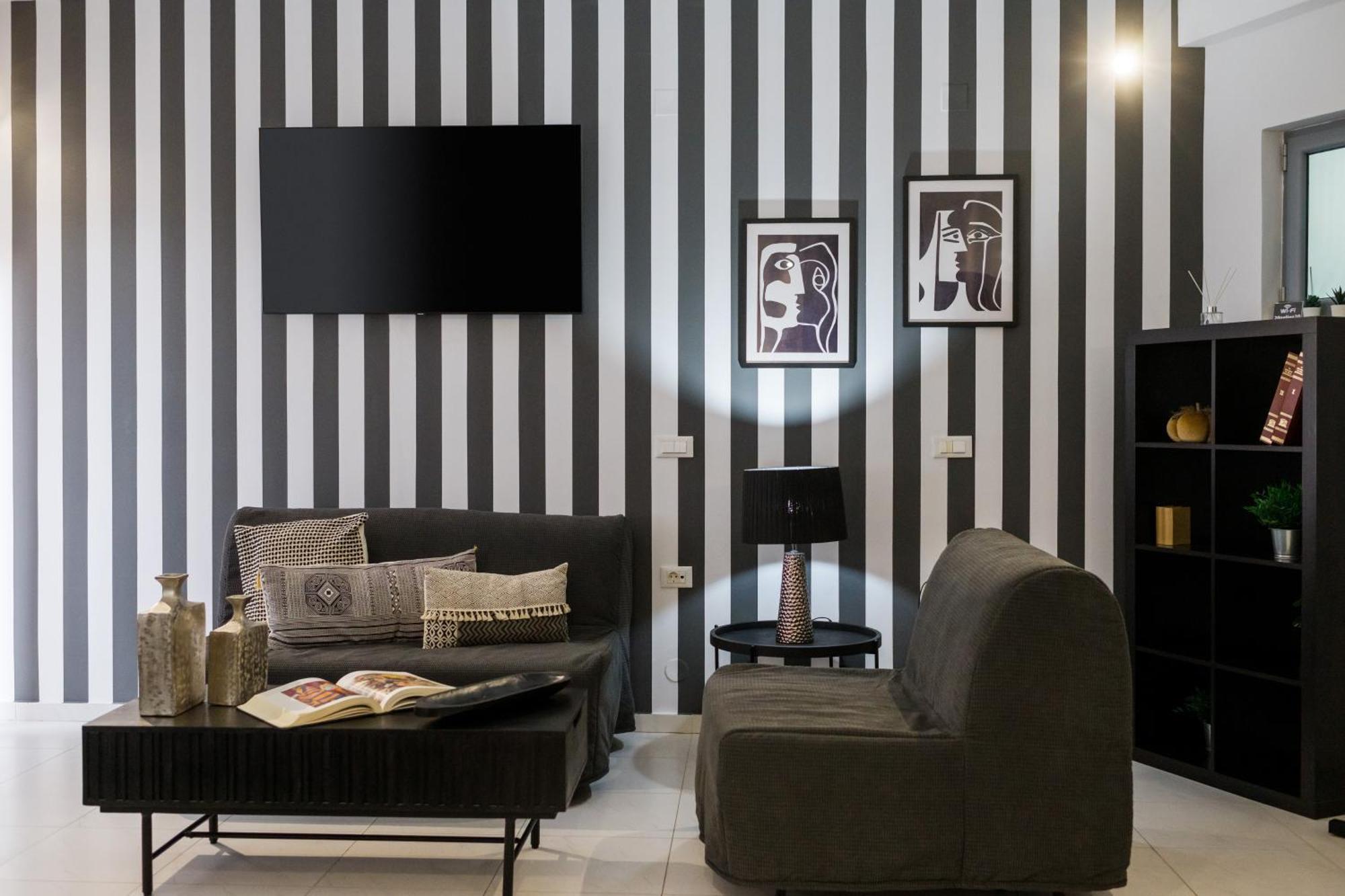 Byron Luxury Apartments Aegium Buitenkant foto