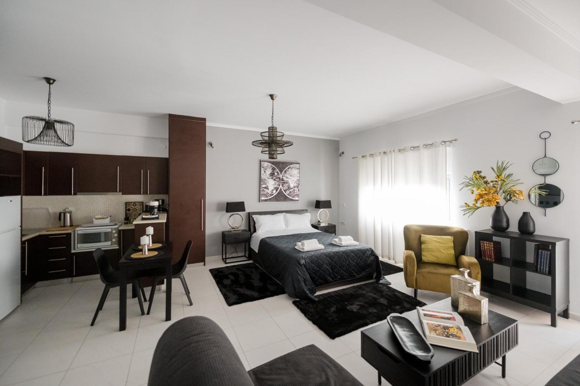 Byron Luxury Apartments Aegium Buitenkant foto